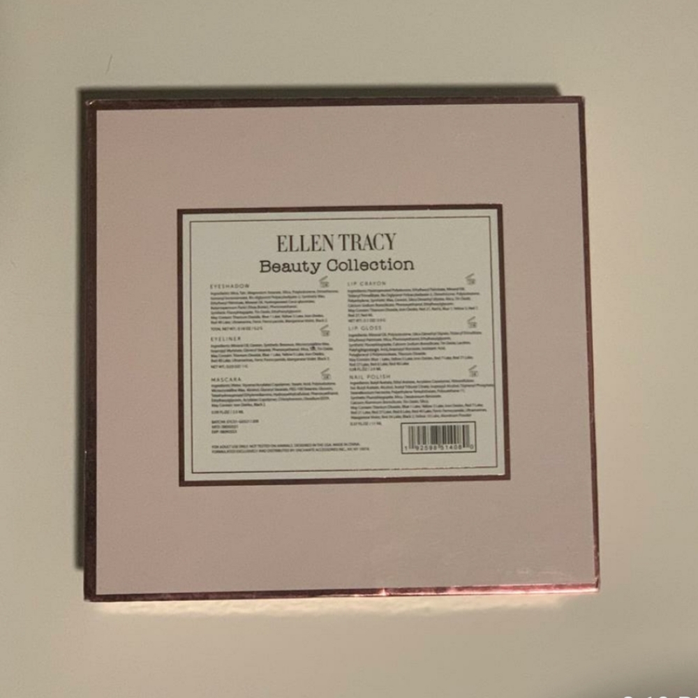 Makeup set - Picture 3 of 3